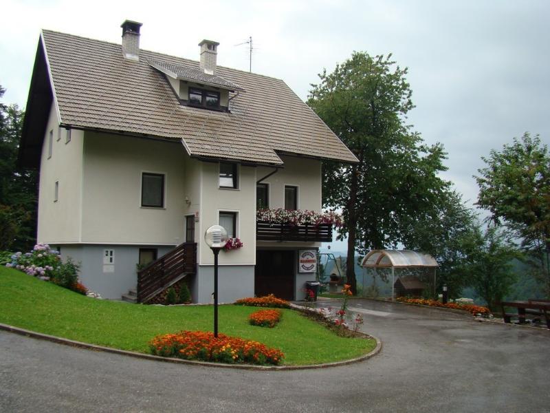 Apartments Pri Marjetki Cerkno Exterior photo