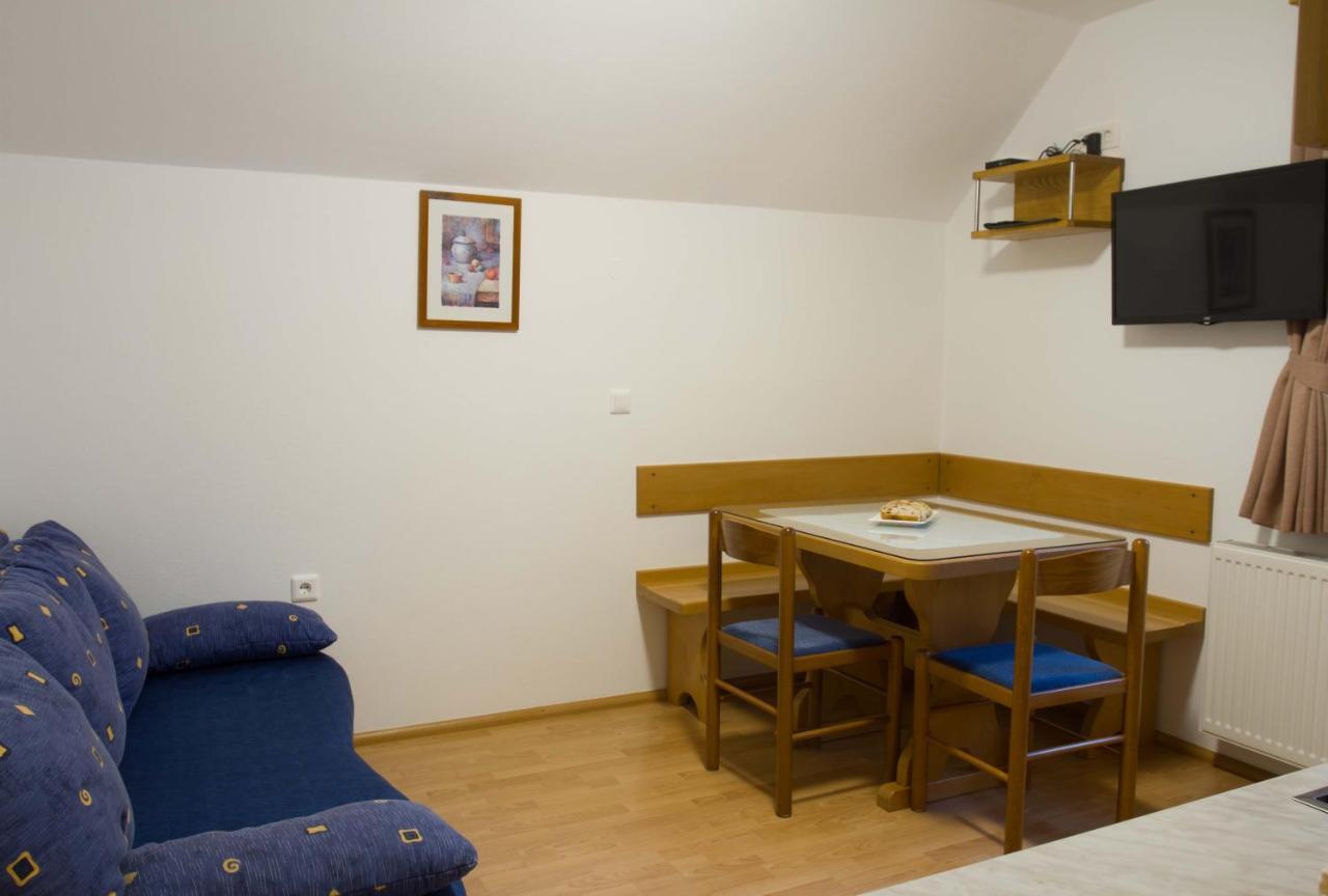 Apartments Pri Marjetki Cerkno Exterior photo